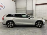 Used 2020 Volvo V60 T5 Cross Country image 6