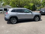 Used 2019 Jeep Cherokee Latitude Plus w/ Cold Weather Group image 2