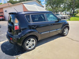 Used 2011 Kia Soul + image 5