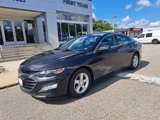 Used 2023 Chevrolet Malibu LT image 2