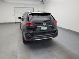 Used 2018 Nissan Rogue SV image 6