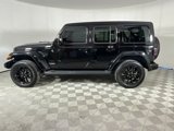 Used 2022 Jeep Wrangler Unlimited Sahara image 2