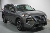 Used 2024 Nissan Rogue SV image 4