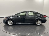 Used 2021 Toyota Corolla LE image 5