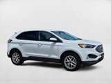 Used 2024 Ford Edge SEL image 3