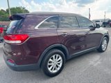Used 2017 Kia Sorento LX w/ LX Convenience Package image 3