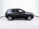 Used 2022 Jeep Compass Latitude image 4