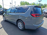 New 2025 Chrysler Pacifica Select image 3