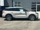 Certified 2022 Lincoln Corsair FWD w/ Equipment Group 101A image 3