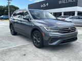 Used 2022 Volkswagen Tiguan SE w/ Panoramic Sunroof Package image 4