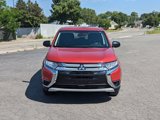Used 2016 Mitsubishi Outlander SE image 2