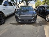 Used 2015 Ford Fusion SE image 2