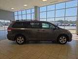 Used 2012 Toyota Sienna LE image 5