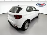 Used 2022 Hyundai Venue SE image 2