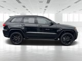 Used 2022 Jeep Grand Cherokee Laredo X image 2