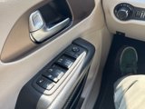 Used 2022 Chrysler Voyager LX image 4