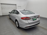 Used 2017 Ford Fusion SE w/ Fusion SE Technology Package image 5