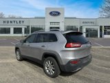Used 2017 Jeep Cherokee Limited image 5