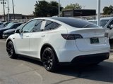 Used 2022 Tesla Model Y Long Range image 2