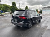 Used 2020 Volkswagen Tiguan SE w/ Panoramic Sunroof Package image 5