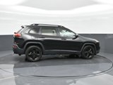 Used 2016 Jeep Cherokee Sport image 3