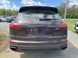 Used 2017 Porsche Cayenne image 2