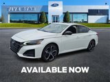 Used 2024 Nissan Altima 2.5 SR w/ SR Premium Package image 3