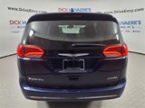 Used 2017 Chrysler Pacifica Limited image 5