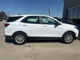 Used 2023 Chevrolet Equinox LS image 5