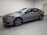 Used 2022 Nissan Altima 2.5 SR image 2