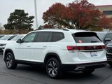 New 2025 Volkswagen Atlas SE image 3
