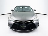 Used 2016 Toyota Camry SE image 2