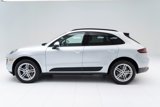Certified 2018 Porsche Macan image 2