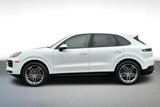 Certified 2025 Porsche Cayenne image 2