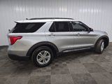 Used 2022 Ford Explorer XLT w/ Equipment Group 202A image 3