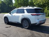 Used 2024 Nissan Pathfinder SL w/ SL Premium Package image 4