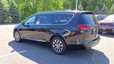 Certified 2023 Chrysler Pacifica Pinnacle image 6