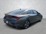 Used 2022 Hyundai Elantra SEL w/ Convenience + Premium Package image 3