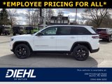 New 2025 Jeep Grand Cherokee Altitude image 4