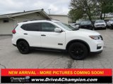 Used 2017 Nissan Rogue SV image 3