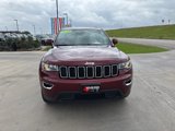 Used 2020 Jeep Grand Cherokee Laredo w/ Laredo X Package image 3