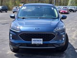 Used 2020 Ford Escape Titanium w/ Titanium Premium Package 2.0 image 3