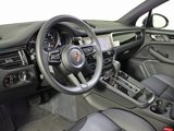 Used 2025 Porsche Macan image 4