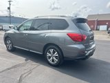 Used 2020 Nissan Pathfinder SV image 2
