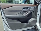 Used 2023 Nissan Rogue SV image 4