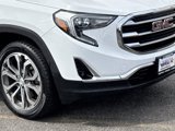 Used 2019 GMC Terrain SLT w/ Preferred Package image 3