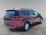 Used 2022 Chrysler Pacifica Touring-L image 5