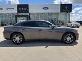 Used 2017 Dodge Charger SXT image 2