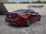 Used 2020 Nissan Altima 2.5 SR w/ Premium Package image 3