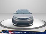 Used 2017 Chrysler Pacifica Touring-L image 2
